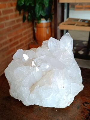 DRUSA DE CRISTAL 2436KG (PEDRA DA PAZ INTERIOR)