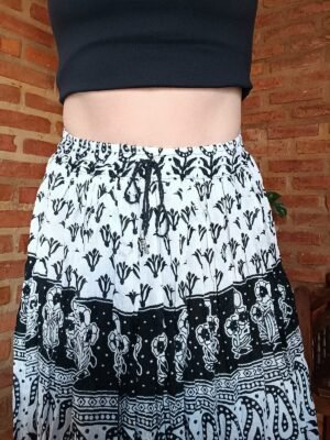 SAIAINDIANACIGANA_PRETAEBRANCA_UNICO