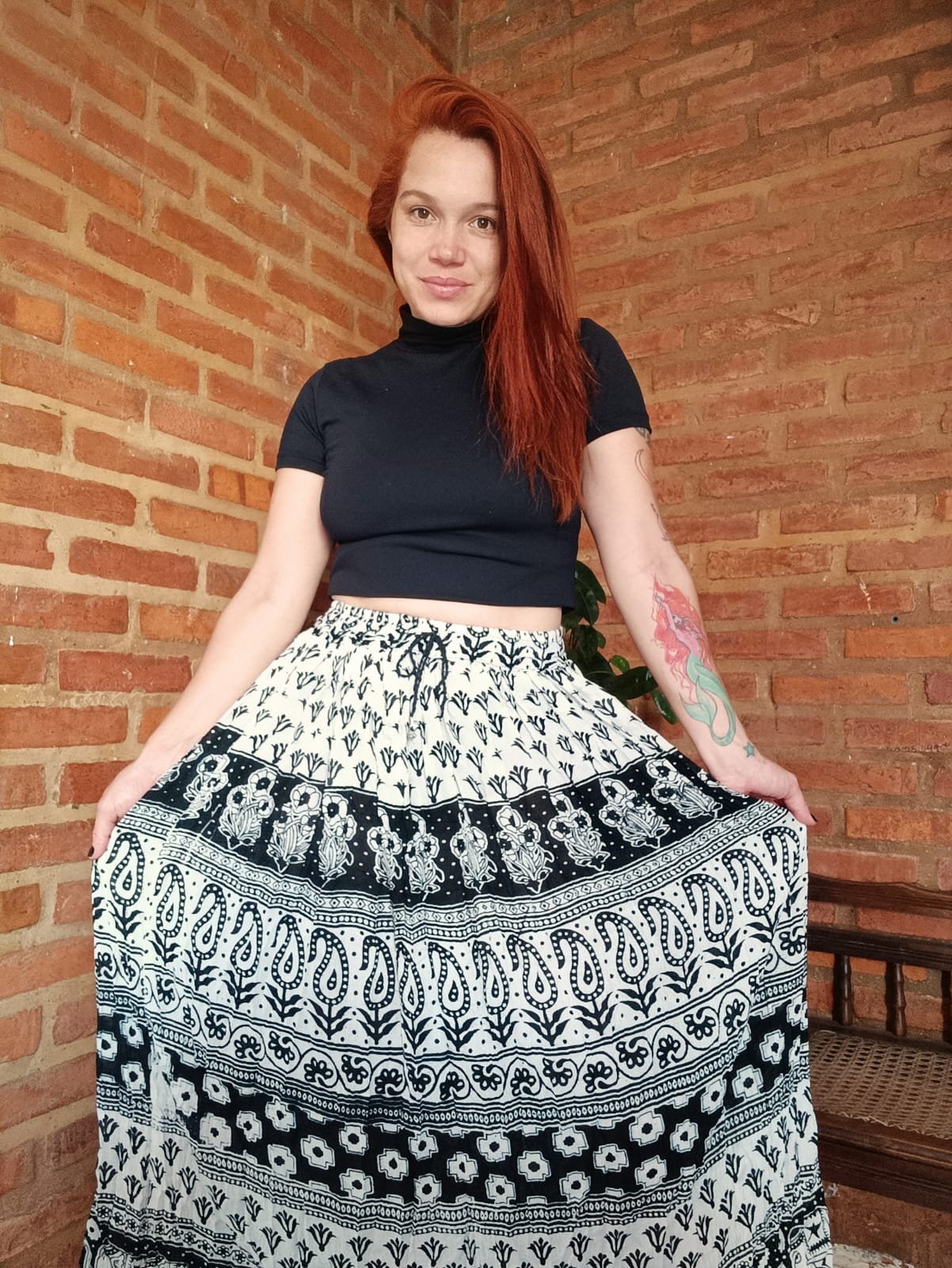 SAIA INDIANA MAIA - PRETA E BRANCA