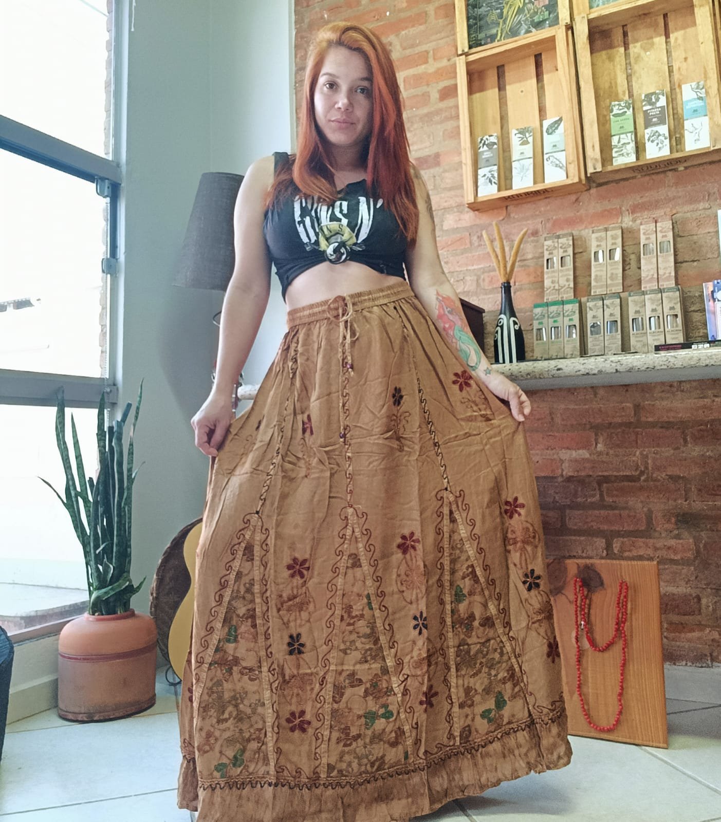 SAIA INDIANA BORDADA - CARAMELO